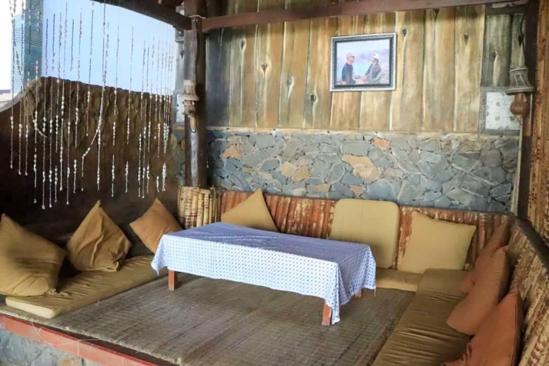 Eka Purnama Cottages Амед Екстер'єр фото