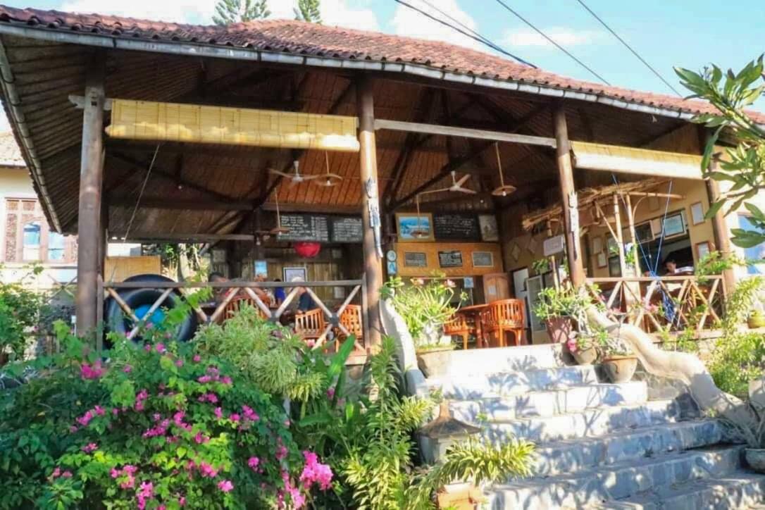 Eka Purnama Cottages Амед Екстер'єр фото