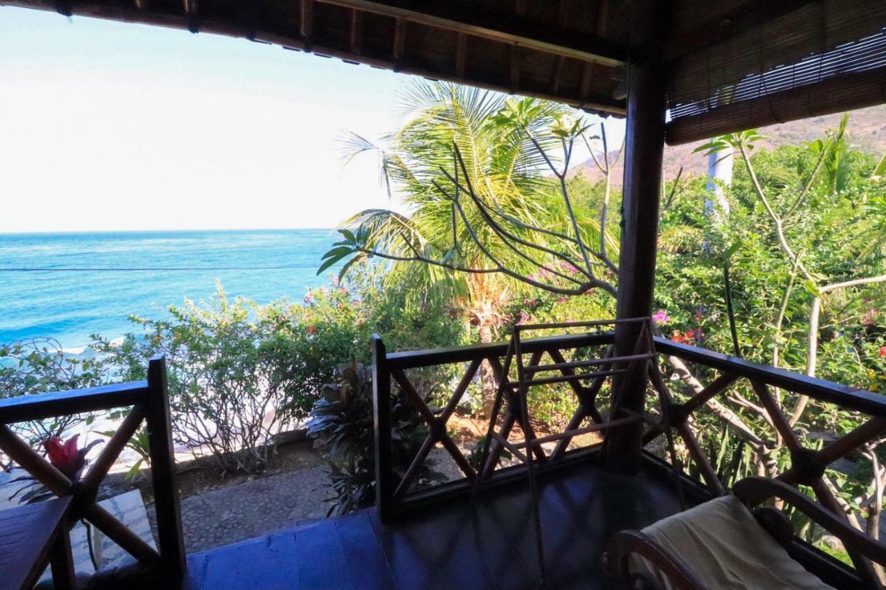 Eka Purnama Cottages Амед Екстер'єр фото
