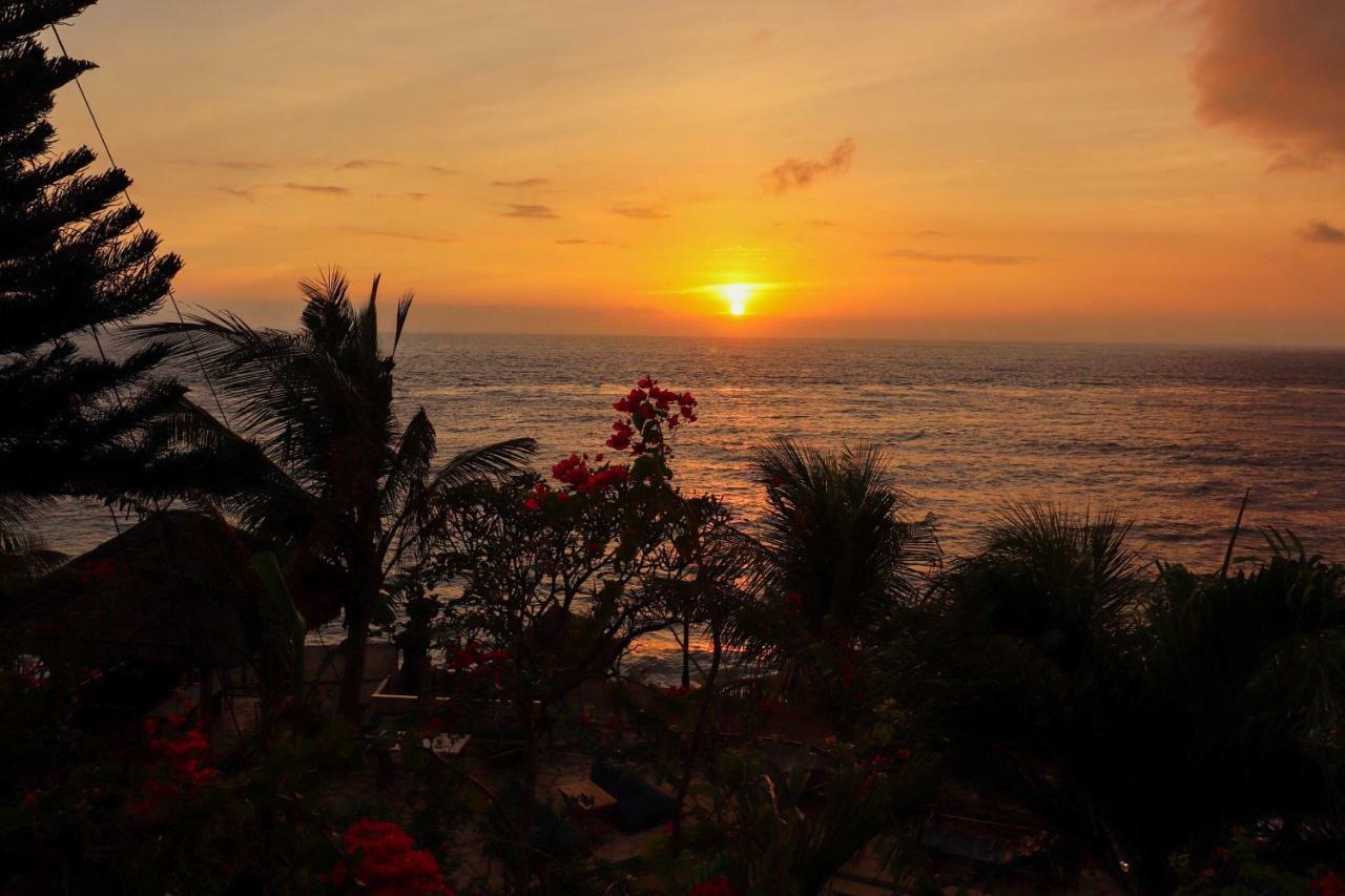 Eka Purnama Cottages Амед Екстер'єр фото